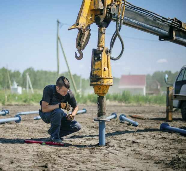 Винтовые сваи с установкой в Углегорске