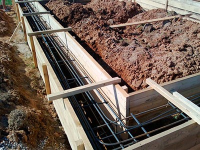 Закажите фундамент в Углегорске или области по телефону.